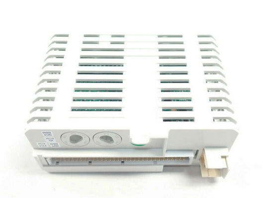Systèmes de contrôle 800xA I-O Module de l'entrée 24V S/R 16ch ABB de 3BSE020836R1 DI840 Digital