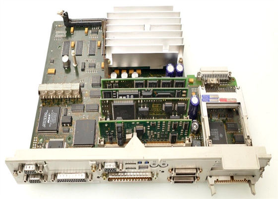 6FC5357-0BB23-0AE0 SIEMENS SINUMERIK 840D/DE NCU 572.4 processeur AMD K6-2 sans mémoire logicielle du système