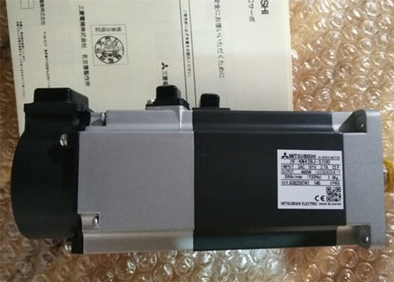 NOUVEAU moteur servo industriel 101V 2.7A 400W 3000rpm à C.A. de Mitsubishi Electric HF-KN43BJ-S100