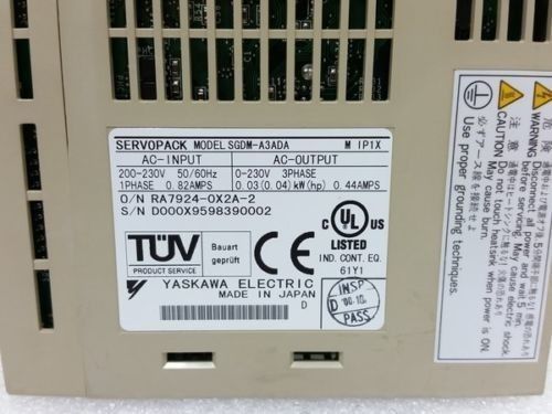 C.A. 200-230V de SGDM-A3 ADA Yaskawa Electric ServoPack Yaskawa a entré 1PH SERVOPACK