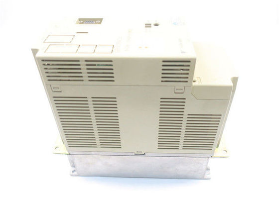 Le servo 1.5KW industriel de SGDB-15ADP-PY8 Yaskawa conduit l'amplificateur servo 200-230V