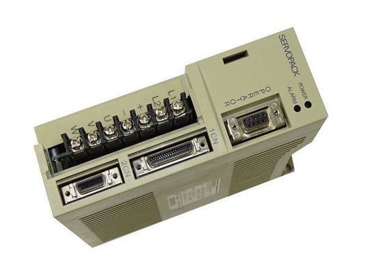ALIMENTATION d'ÉNERGIE de HP 200 V du lecteur 0,07 de Yasakawa SGDA-A5VP Ac Servo Motor POUR le CONTRÔLE de POSITION