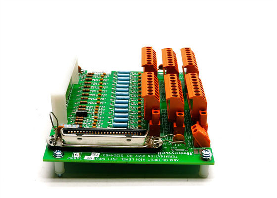 LE HAUT NIVEAU ANALOGUE /STI DU MODULE D'ENTRÉE DE HONEYWELL 51304453-150 UCN A ENTRÉ CONFORMALY ENDUIT