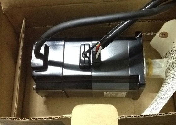 MOTEUR SERVO 200W 120V 1.5A à C.A. de la série HC-MF23BK-UE de Mitsubishi Electric HC-MF NOUVEAU