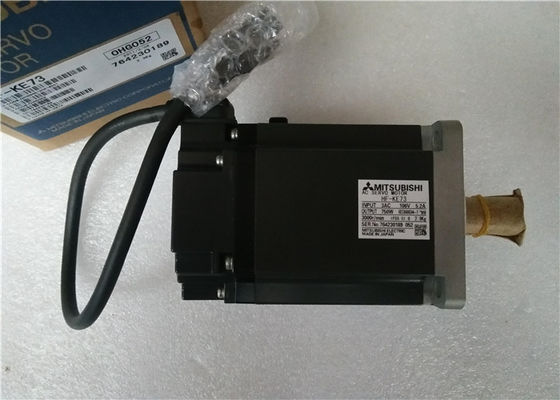 Moteur servo triphasé industriel HF-KE73 à C.A. de Mitsubishi 750W NOUVEAU en stock