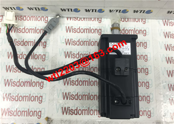 Moteur servo industriel SGMAH-02BAA2C 200W 200V à C.A. de Yaskawa TOUT NEUF
