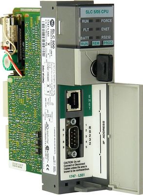Module d'ab 1747-L551 1 ampère 5 volts de C.C/0 ampères 24 volts de capacité de stockage de secours de C.C 64K