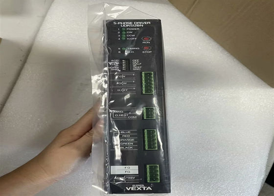 Le servo industriel d'UDK5128N conduit VEXTA Oriental conducteur de moteur d'étape de 5 phases