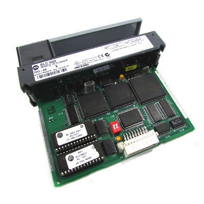 Module d'entrée d'ab 1747-SN Digital avec le câble RIO Network de Belden 9463