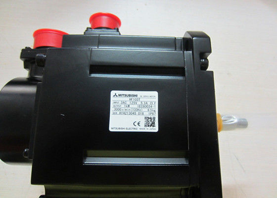 Moteur servo à C.A. de HF-103T Mitsubishi Industial sans encodeur 1KW 3AC 125V 5.3A 3000r/min