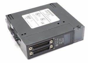 GE   IC693MDL740 est un module 12/24 positif du module de sortie de C.C de logique 740 12/24 volt de C.C