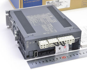 Série MR-J2S-100B MR-J2S Servo amplificateur à courant alternatif Mitsubishi 3 Phase 1KW