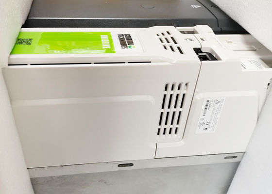 LE C.A. PERFORMANT DE M701-06400420A UNIDRIVE M700 CONDUIT L'ENTRÉE 50/60HZ