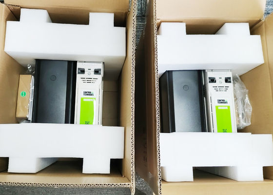 LE C.A. PERFORMANT DE M701-06400420A UNIDRIVE M700 CONDUIT L'ENTRÉE 50/60HZ