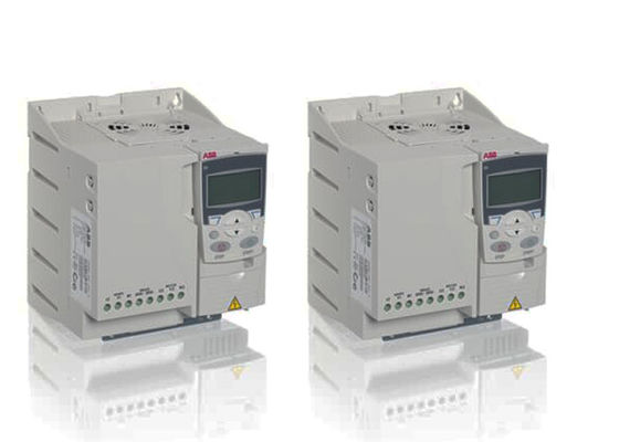 3AUA0000058208 ACS355-03U-17A6-2 Machinerie Convertisseur de fréquence à entraînement alternatif
