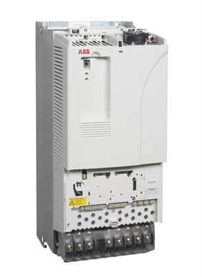 ABB ACS800-04M-0610-7 3 phases 560 kW Convertisseur de fréquence 205 kg Produit actuel