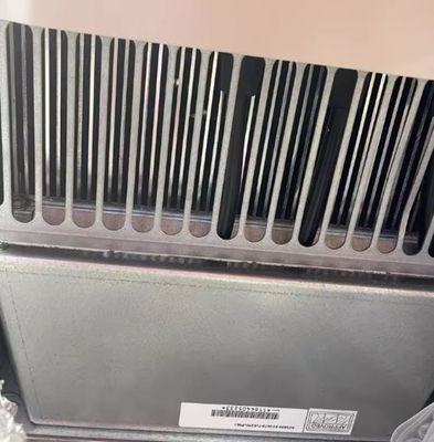ABB ACS800-04M-0610-7+E208+E210+P901 560kW 560A 205 kg Convertisseur de fréquence 3 phases