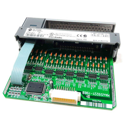 1746-IB32 AB Rockwell Automation Module d'entrée en courant continu numérique Voltage d'entrée 24VDC