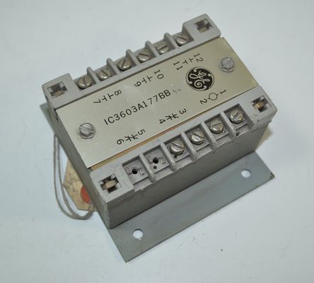 Général électrique IC3603A177AH6 Général électrique Speedtronic Circuit Board Relais de charge moyenne-12