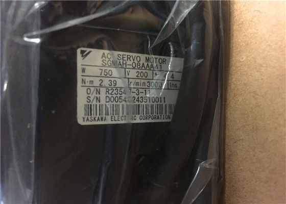 Servo industriel à courant alternatif de Yaskawa SGMAH-08AAA41 750W 200Volt 3000 tours par minute Nouveau original
