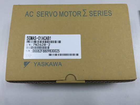 Le moteur de servo industriel Yaskawa AC SGMAS-01ACAB1 100W 200V tout neuf