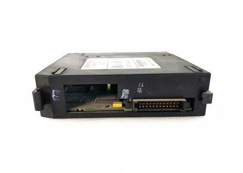 les connexions I/O GE IC693DSM302 à travers et de 1 à 134,217,727 unités utilisateur par seconde