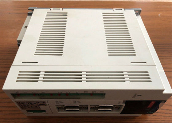 Mitsubishi Servo Drive MR-J2S-60A4 600W Amplificateur de courant alternatif industriel 1.4A 380-480VAC Nouveau