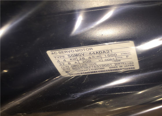 Yaskawa AC Industrial SGMGV-44ADA21 4400W 200V 3000 tours par minute tout neuf