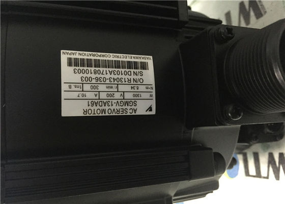 Yaskawa AC Industrial SGMGV-13ADA61 1300W 200V 3000 tours par minute tout neuf
