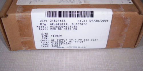 La carte de contrôle de l'excitateur DS3800DMEC de GE MD dispose de 7 bornes pour fixer des composants supplémentaires à la carte