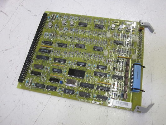 DS3800NSFC Board GE Input Isolator pour l'installation de la carte avec des vis à l'intérieur de l'entraînement