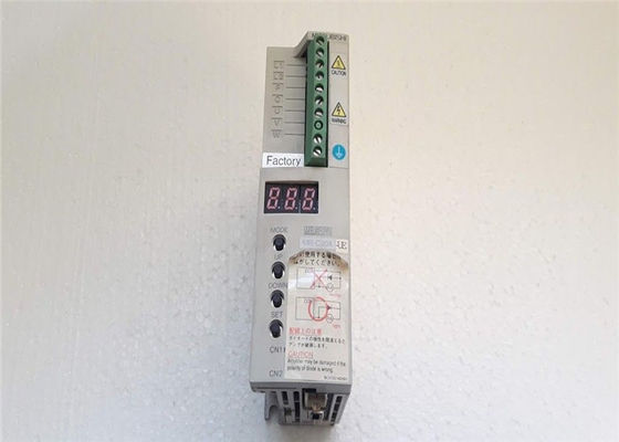 Mitsubishi 3 phases Amplificateur industriel MR-C20A-UE Servo motor Drive 200W Sortie 1.5A 3AC