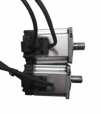 OMRON R88M-G75030T-S2 Moteur à courant alternatif Servomotore 3000 tours par minute 750W Absolute 200VAC