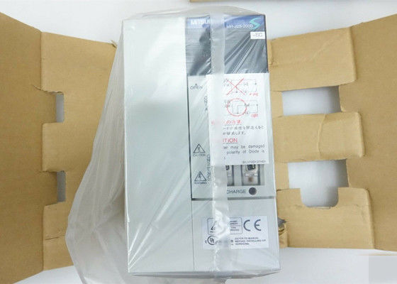 Le moteur est équipé d'un amplificateur à courant continu de 2 kW.