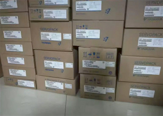 SGDH-30AE Yaskawa AC Servo entraîneurs industriels à trois phases 3,0 kW
