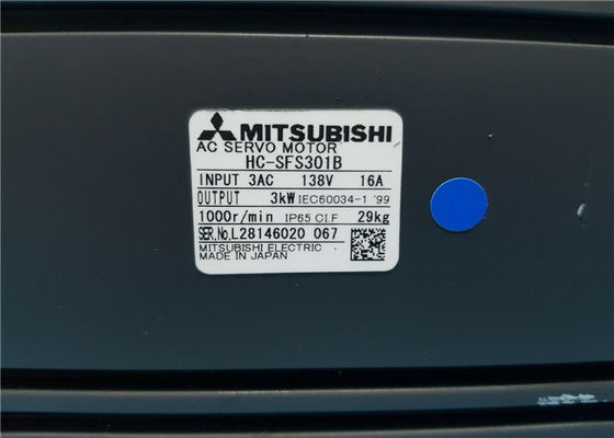 Mitsubishi 3.0KW INDUSTRIAL 3AC SERVO MOTOR HC-SFS301B 1000R/MIN Nouveau en stock