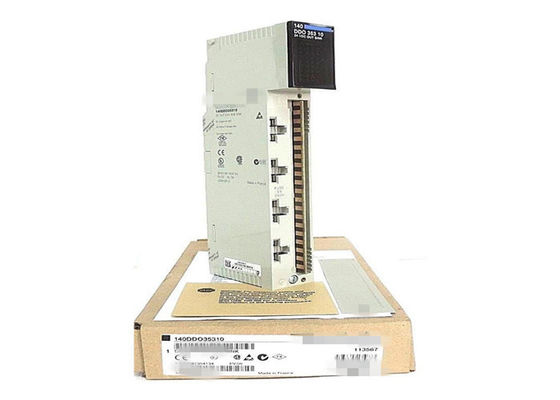 Schneider 140DDI15310 Commutation de sortie en courant continu 32 points 24 VD 4 ensembles d'isolation 0.5A point logique négative