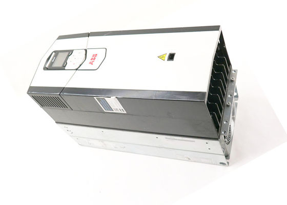 ACS880-01-084A-7 3AUA0000115105 75kW 84A Invertisseur de fréquence Nouveau