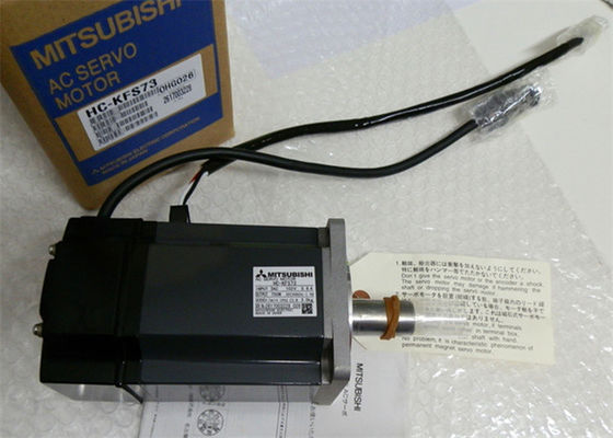 Moteur à faible inertie 750W à trois phases AC Servo Mitsubishi HC-KFS73 / KFS73B Modèle standard