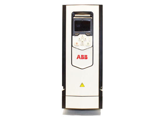 ACS880-01-03A3-3 3ABD00035959-D ACS880 Dispositifs simples 1,1 kW 3,3 A