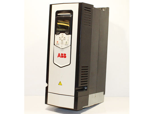 ACS880-01-03A3-3 3ABD00035959-D ACS880 Dispositifs simples 1,1 kW 3,3 A