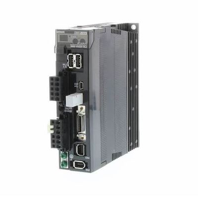 OMRON R88D-KT150H Servo Drive VAC pendant 1 min à 50/60 Hz 10 à 60 Hz 400 VAC