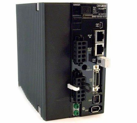 OMRON R88D-GT15H-Z Servo 50 W jusqu'à 15 kW Le lecteur d'entrée fournit une réponse de fréquence de 2 kHz