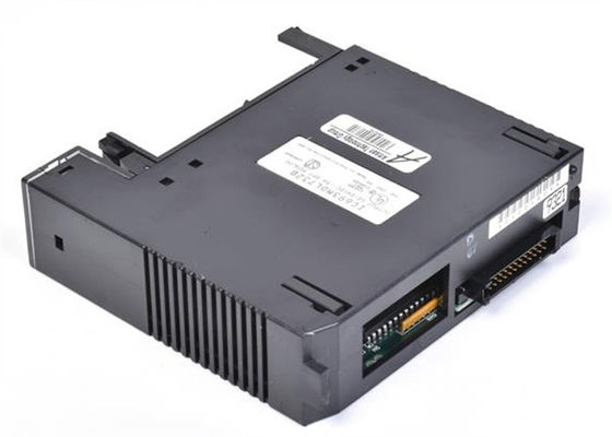Général FANUC IC693MDL732 AUTOMATICITÉ faisant partie des systèmes de contrôle de fréquence de la série 90-30