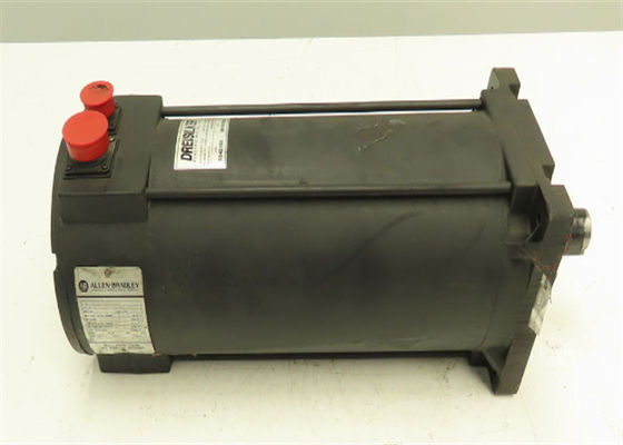 Le moteur est équipé d'un moteur de commande à commande automatique.