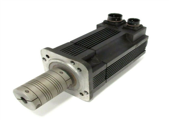 L'équipement est équipé d'un moteur de commande à commande automatique.