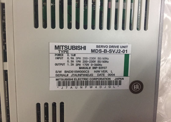 Mitsubishi entraînements électriques MDS-B-SVJ2-01 Servo moteur à courant alternatif industriel 0.1KW 0.9A
