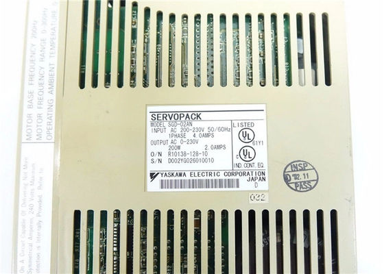 SGD-02AN Yaskawa Servo Drive 1 an de garantie Nouveau dans la boîte d'origine