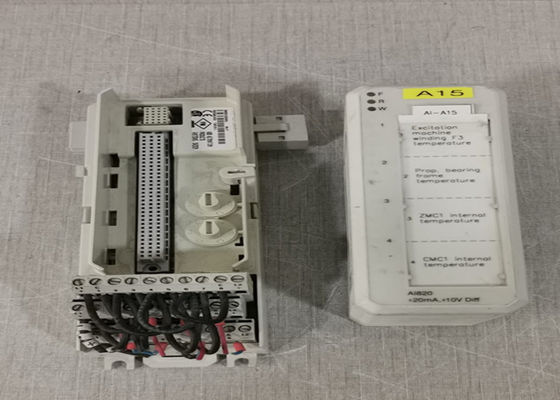 Module d'entrée analogique AI820 3BSE008544R1 avec 4 canaux et alimentation par émetteur externe