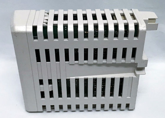 ABB AO845A 3BSE045584R1 Module de sortie analogique pour applications uniques ou redondantes